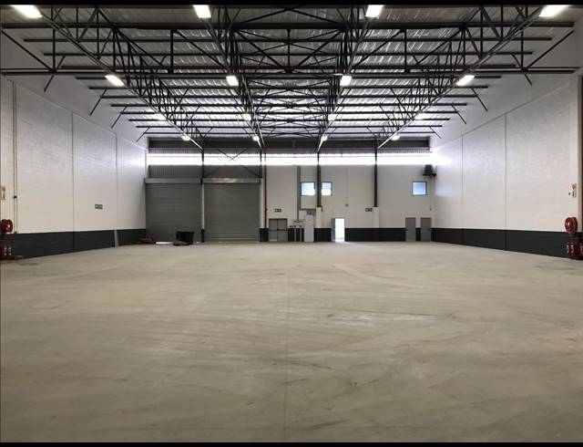 1,172M² FACTORY TO LET IN PAROW CENTRAL